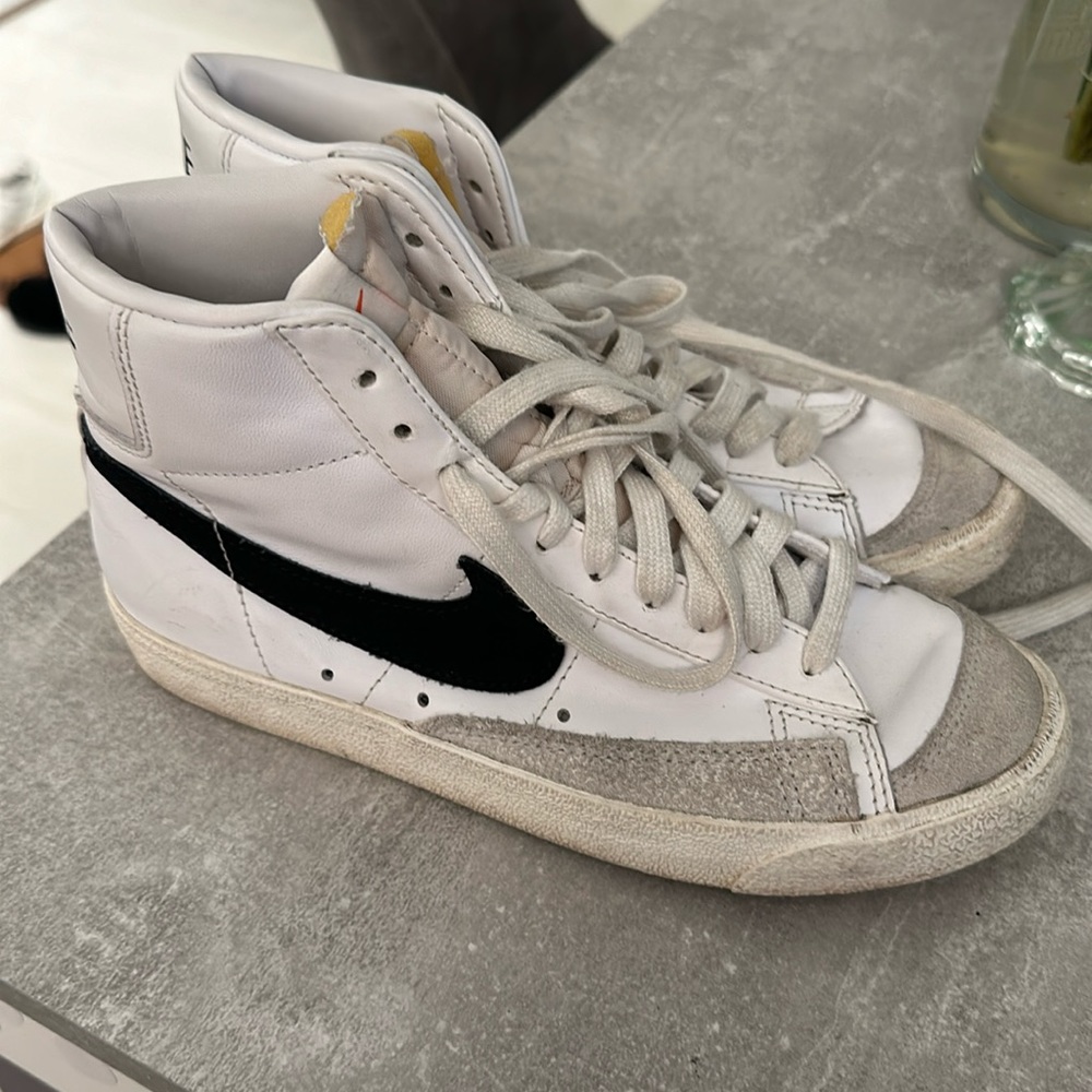 Nike Blazer Mid 77 Black Womans